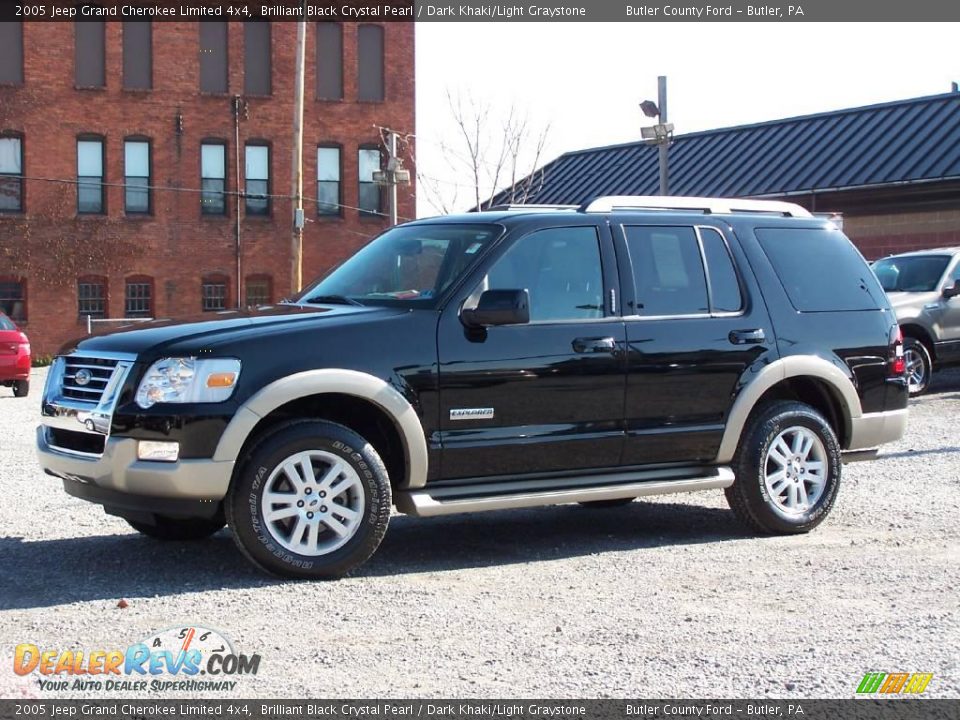 2005 Jeep Grand Cherokee Limited 4x4 Brilliant Black Crystal Pearl / Dark Khaki/Light Graystone Photo #16