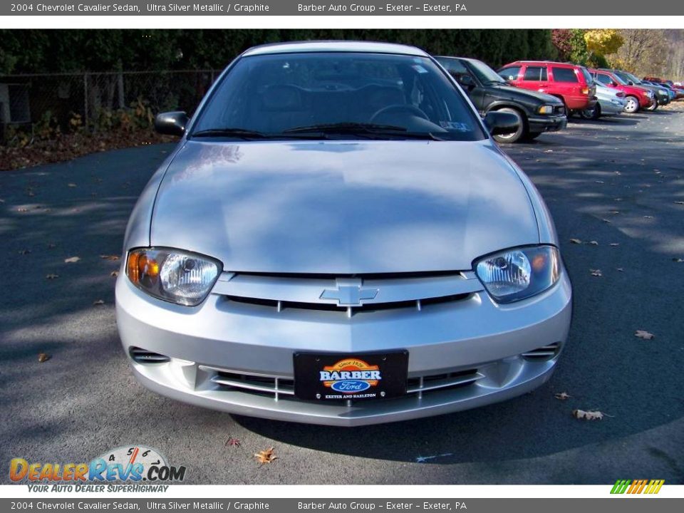 2004 Chevrolet Cavalier Sedan Ultra Silver Metallic / Graphite Photo #2