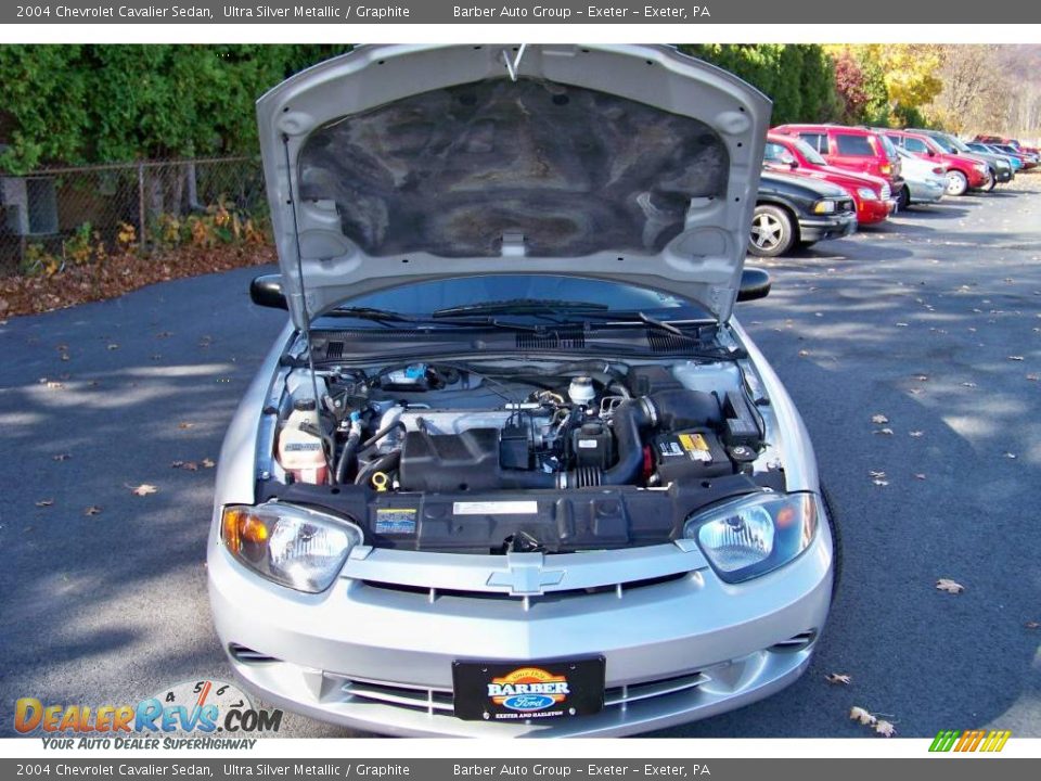 2004 Chevrolet Cavalier Sedan Ultra Silver Metallic / Graphite Photo #23