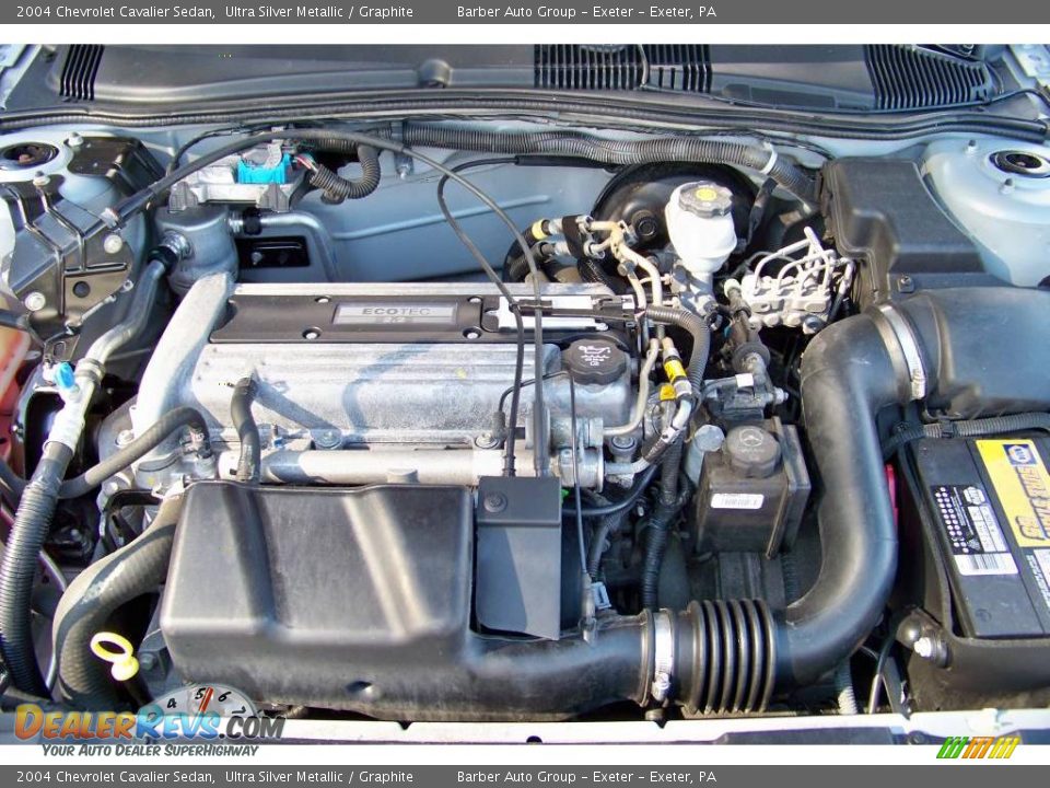 2004 Chevrolet Cavalier Sedan Ultra Silver Metallic / Graphite Photo #24