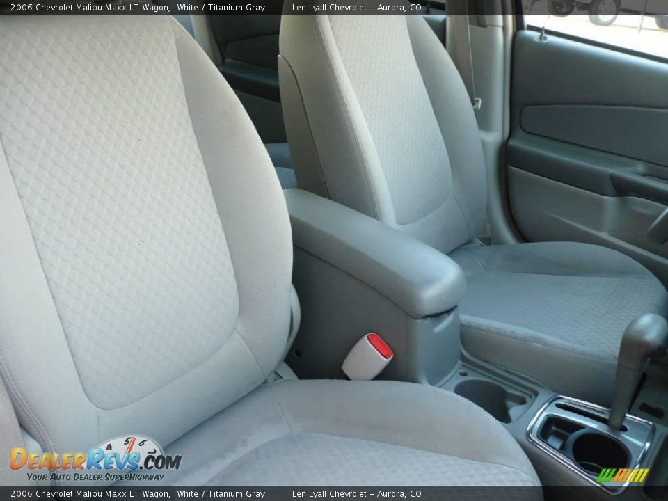 2006 Chevrolet Malibu Maxx LT Wagon White / Titanium Gray Photo #14