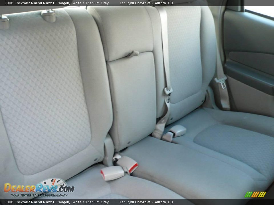2006 Chevrolet Malibu Maxx LT Wagon White / Titanium Gray Photo #15