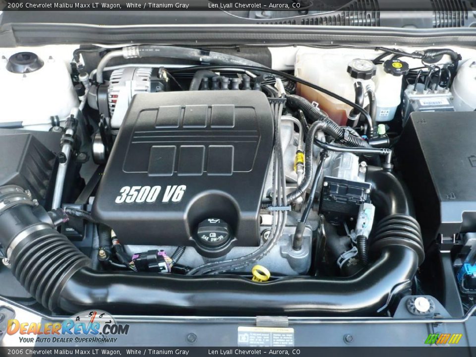 2006 Chevrolet Malibu Maxx LT Wagon White / Titanium Gray Photo #21