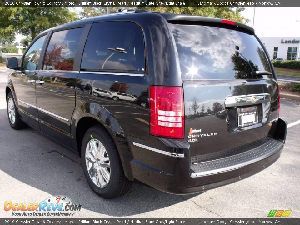 2010 Chrysler Town & Country Limited Brilliant Black Crystal Pearl / Medium Slate Gray/Light Shale Photo #2