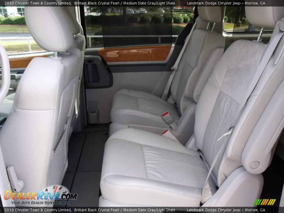 2010 Chrysler Town & Country Limited Brilliant Black Crystal Pearl / Medium Slate Gray/Light Shale Photo #7