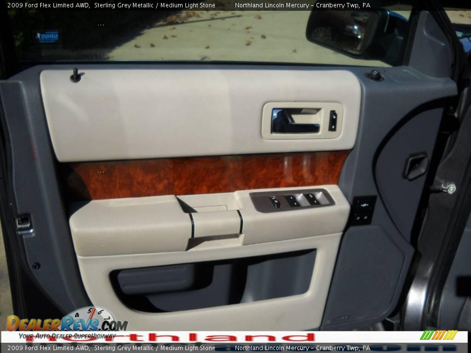 2009 Ford Flex Limited AWD Sterling Grey Metallic / Medium Light Stone Photo #6