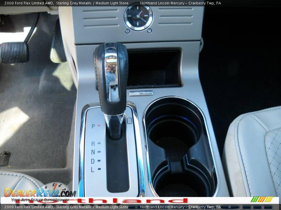 2009 Ford Flex Limited AWD Sterling Grey Metallic / Medium Light Stone Photo #18