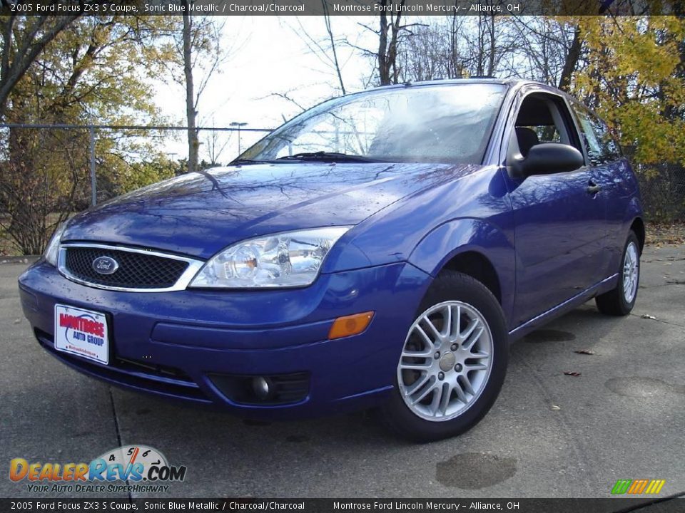 2005 Ford Focus ZX3 S Coupe Sonic Blue Metallic / Charcoal/Charcoal Photo #1