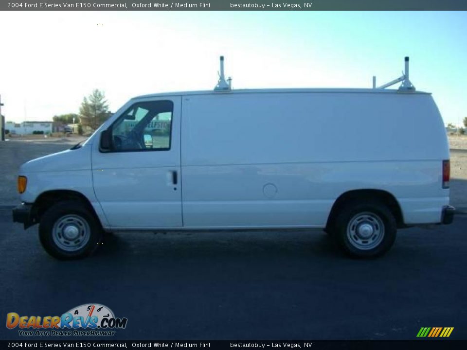 2004 Ford E Series Van E150 Commercial Oxford White / Medium Flint Photo #1