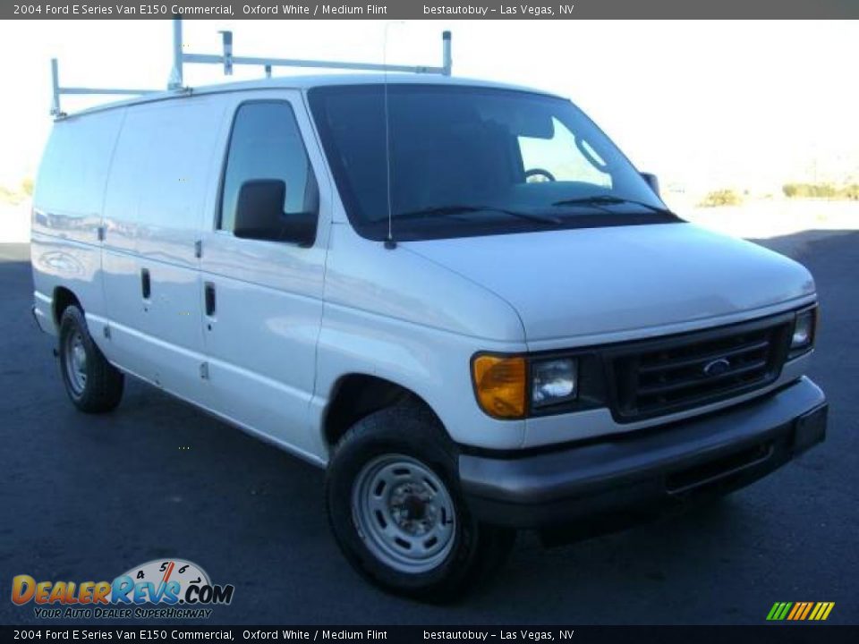 2004 Ford E Series Van E150 Commercial Oxford White / Medium Flint Photo #4