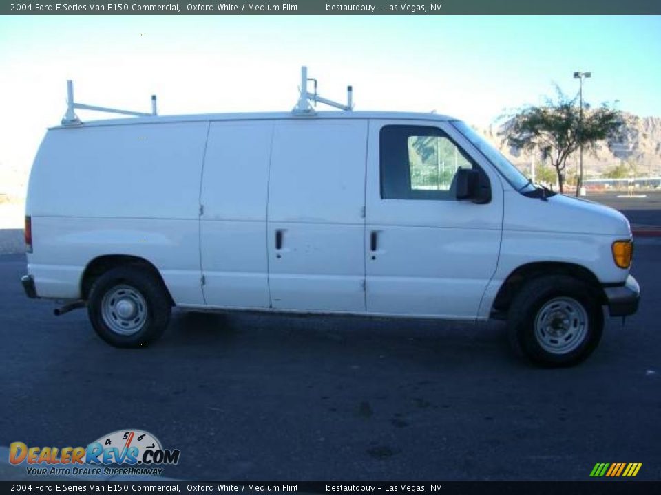 2004 Ford E Series Van E150 Commercial Oxford White / Medium Flint Photo #5