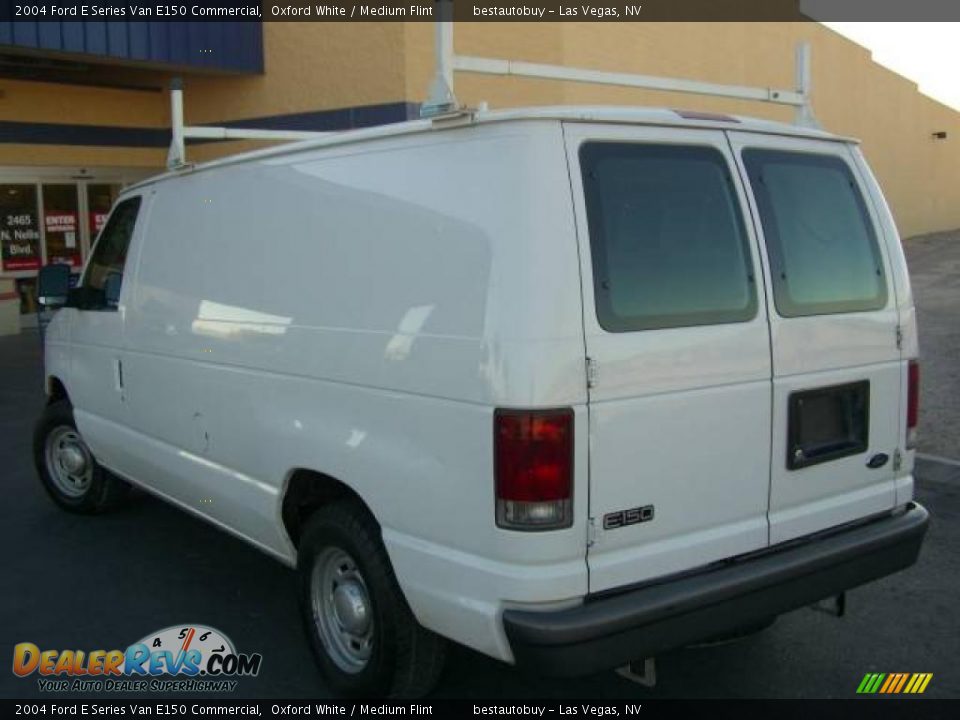 2004 Ford E Series Van E150 Commercial Oxford White / Medium Flint Photo #8