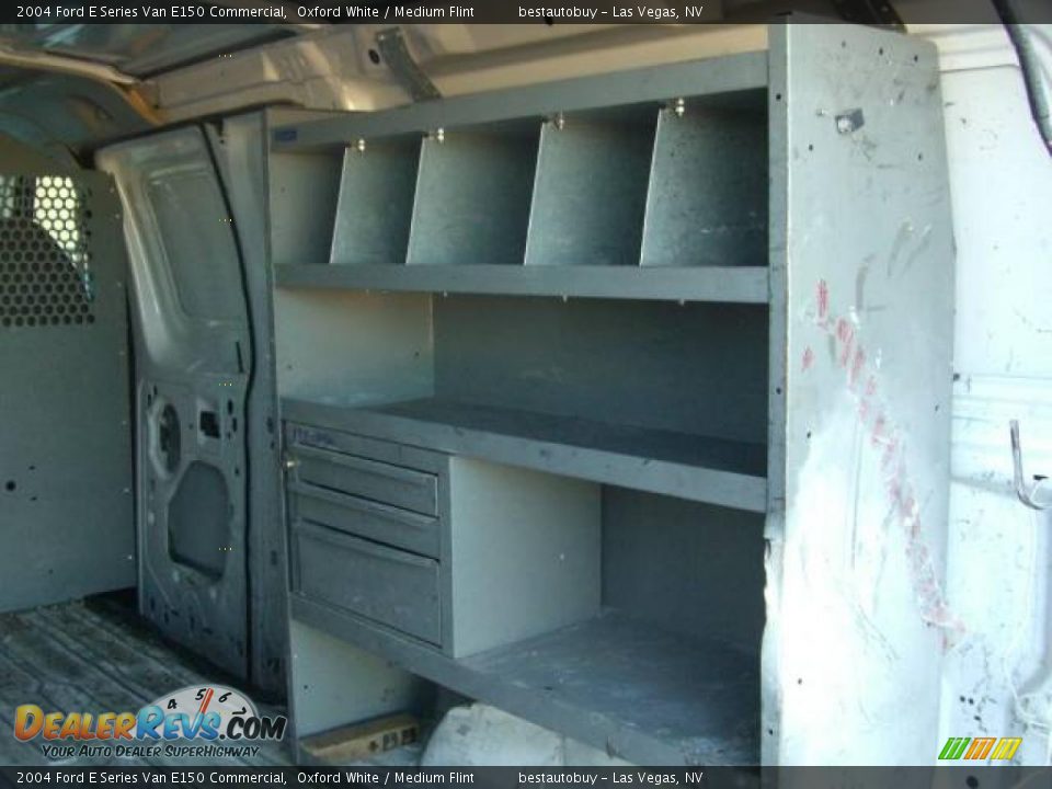2004 Ford E Series Van E150 Commercial Oxford White / Medium Flint Photo #12