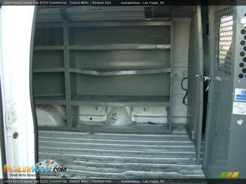 2004 Ford E Series Van E150 Commercial Oxford White / Medium Flint Photo #14