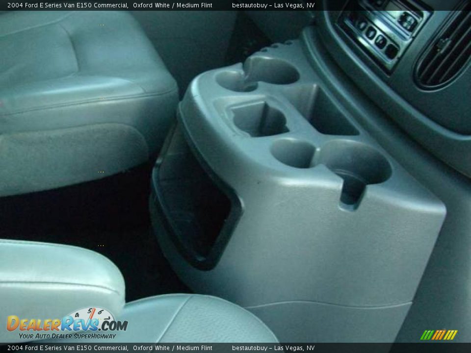 2004 Ford E Series Van E150 Commercial Oxford White / Medium Flint Photo #18