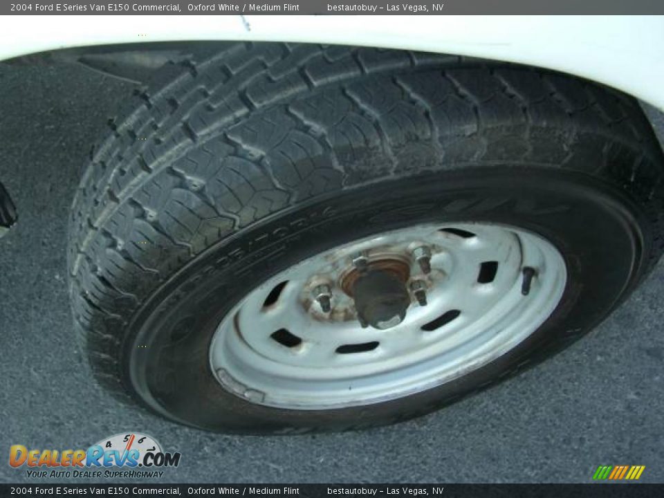 2004 Ford E Series Van E150 Commercial Oxford White / Medium Flint Photo #19