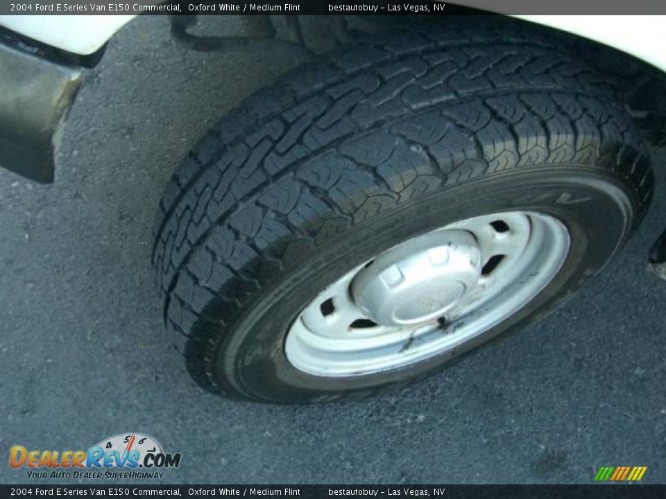 2004 Ford E Series Van E150 Commercial Oxford White / Medium Flint Photo #20