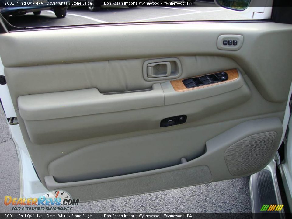 2001 Infiniti QX4 4x4 Dover White / Stone Beige Photo #13