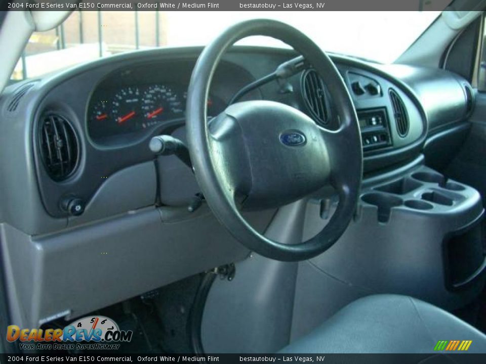 2004 Ford E Series Van E150 Commercial Oxford White / Medium Flint Photo #23