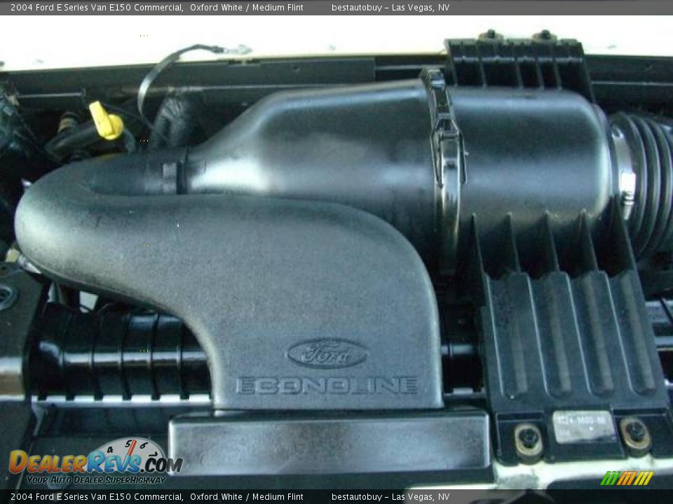 2004 Ford E Series Van E150 Commercial Oxford White / Medium Flint Photo #31