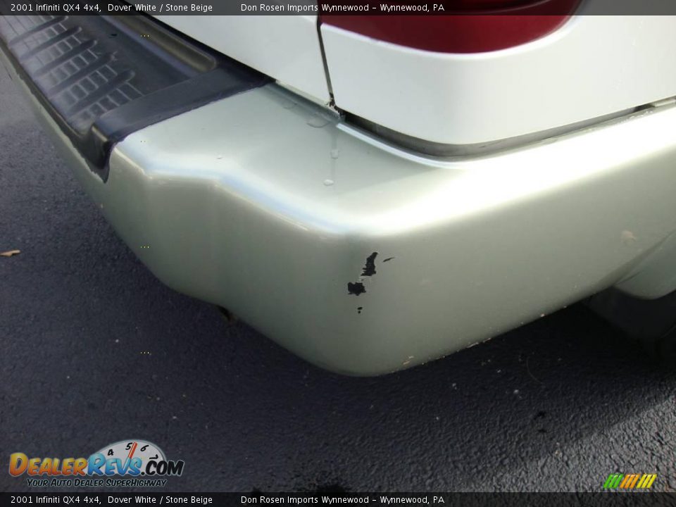 2001 Infiniti QX4 4x4 Dover White / Stone Beige Photo #26