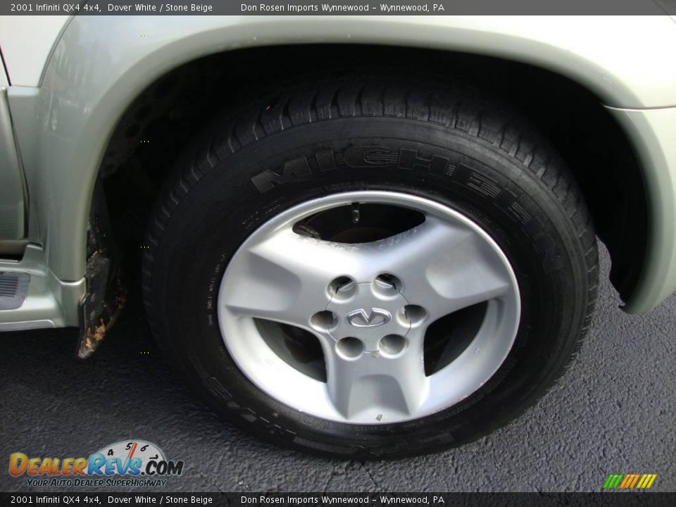 2001 Infiniti QX4 4x4 Dover White / Stone Beige Photo #28