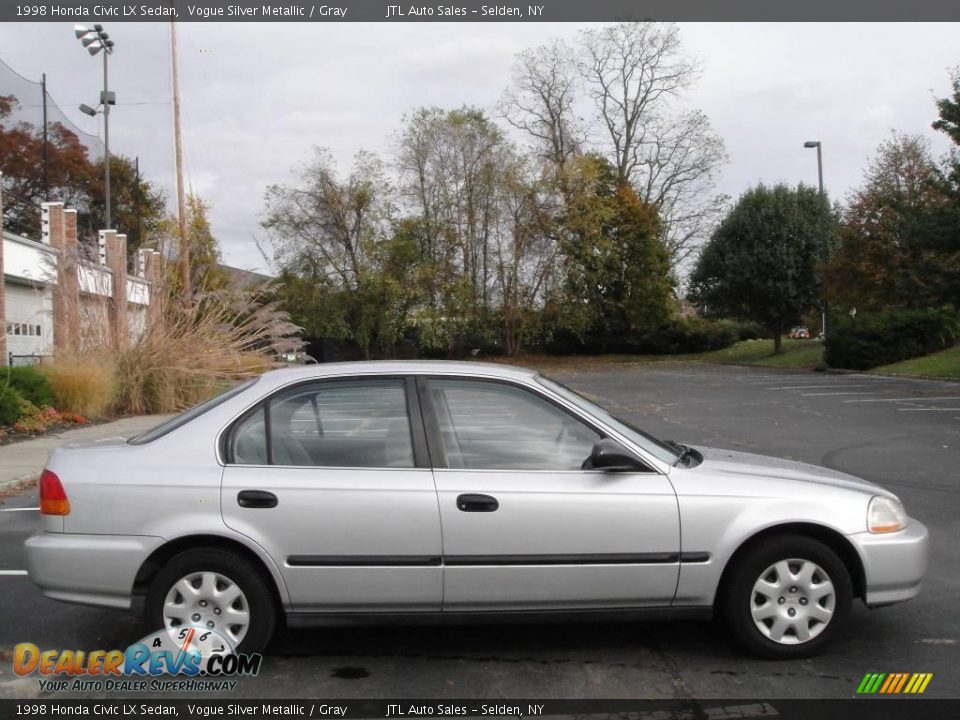 1998 Honda Civic LX Sedan Vogue Silver Metallic / Gray Photo #7
