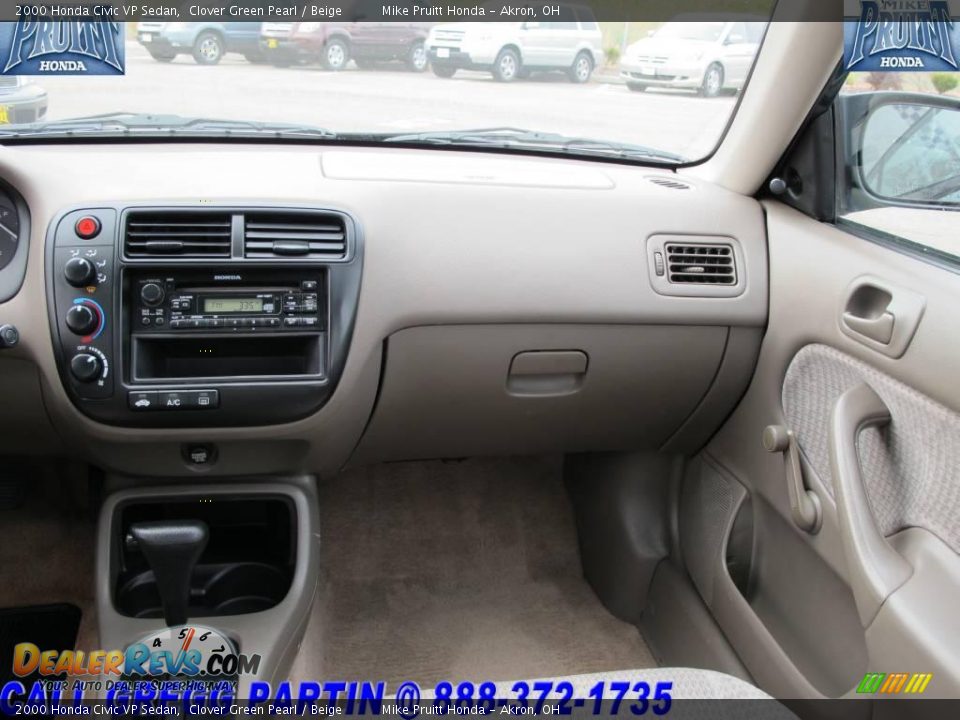 2000 Honda Civic VP Sedan Clover Green Pearl / Beige Photo #17