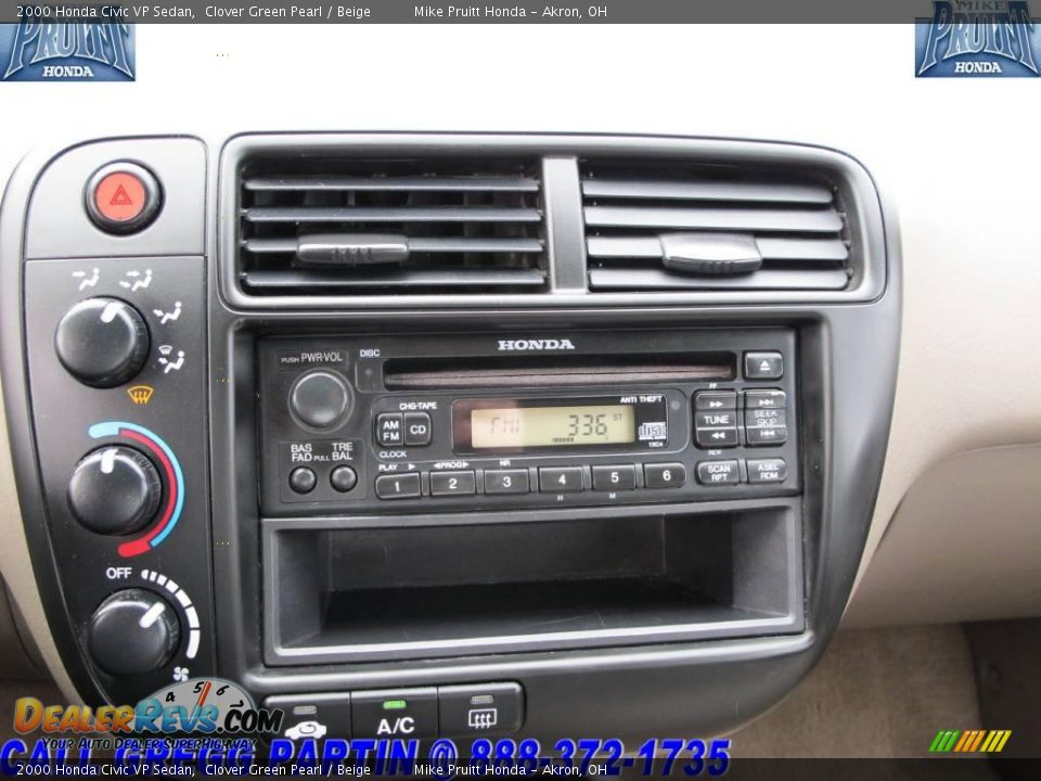 2000 Honda Civic VP Sedan Clover Green Pearl / Beige Photo #21