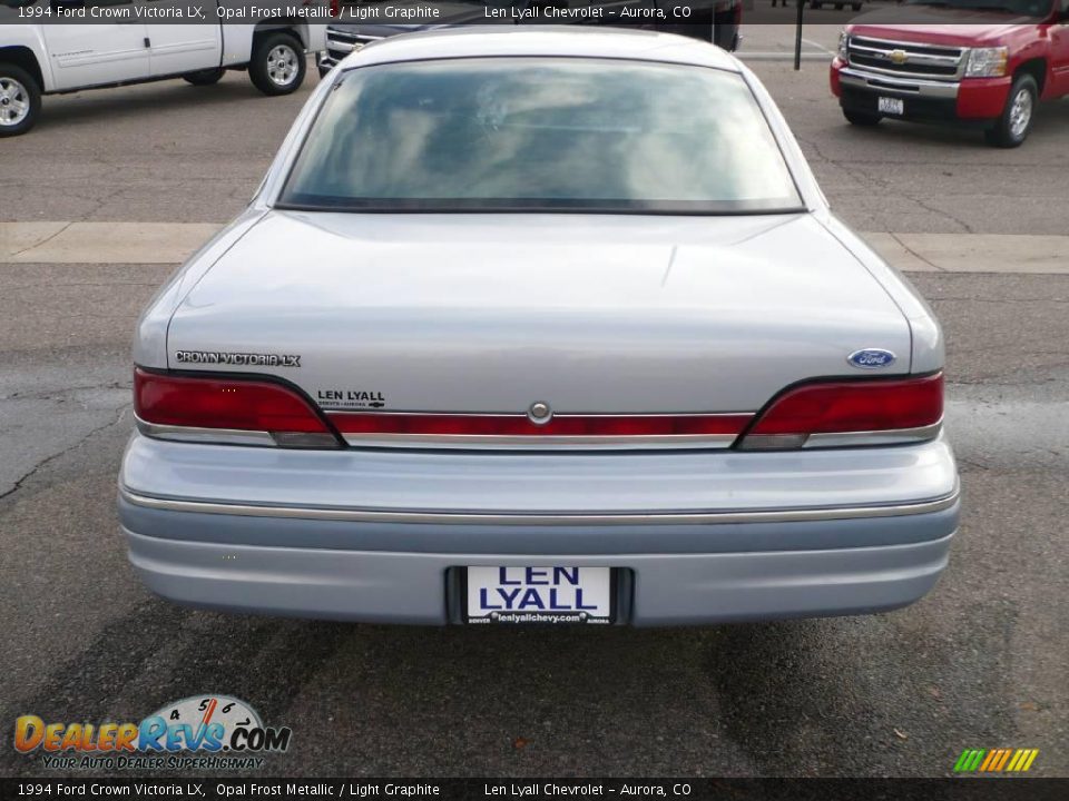 1994 Ford Crown Victoria LX Opal Frost Metallic / Light Graphite Photo #5