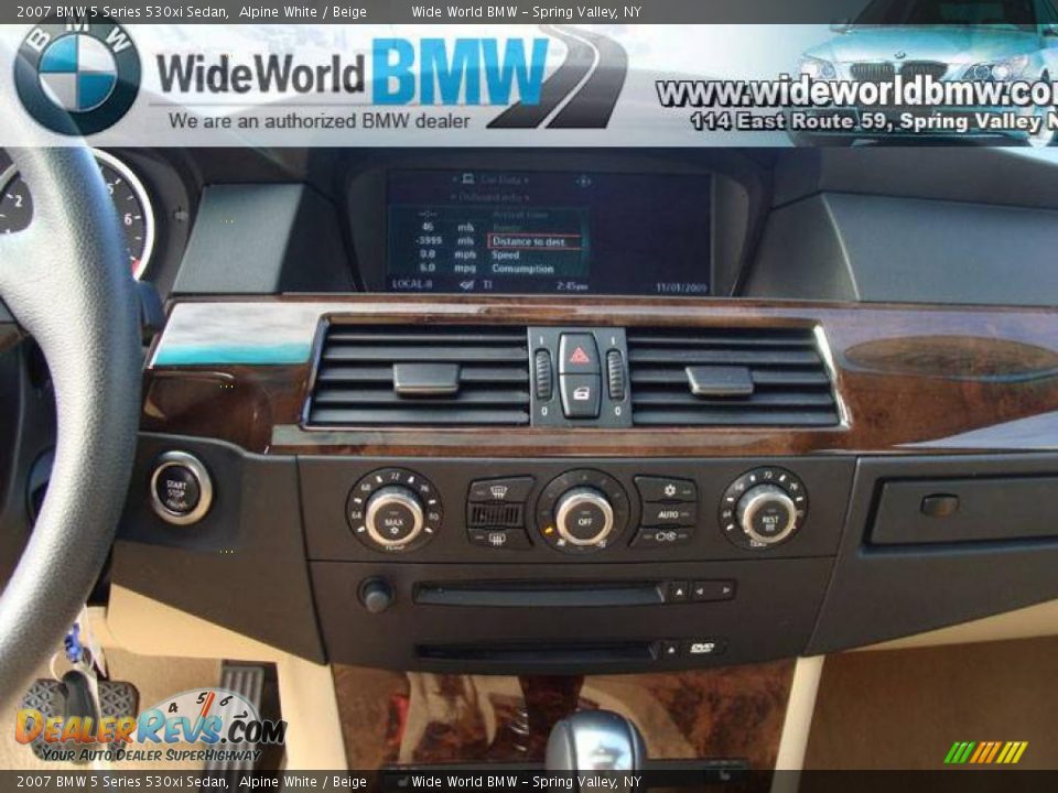 2007 BMW 5 Series 530xi Sedan Alpine White / Beige Photo #12