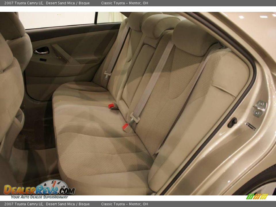 2007 Toyota Camry LE Desert Sand Mica / Bisque Photo #17