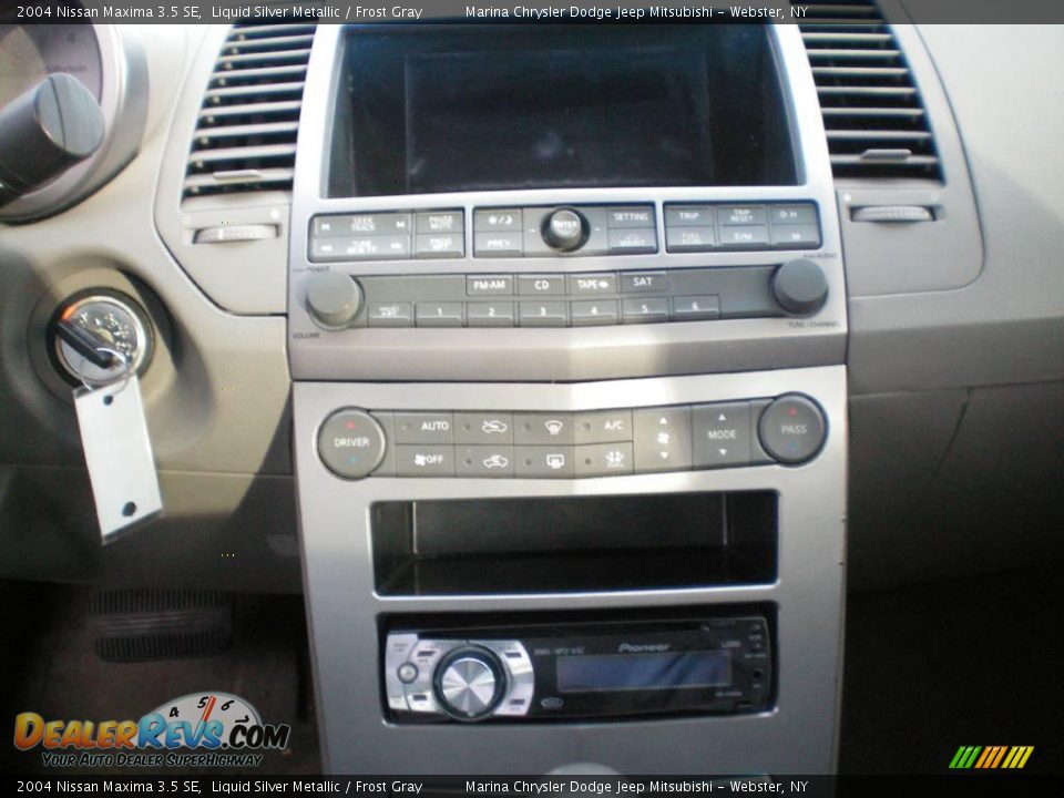 2004 Nissan Maxima 3.5 SE Liquid Silver Metallic / Frost Gray Photo #23