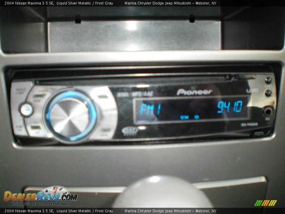 2004 Nissan Maxima 3.5 SE Liquid Silver Metallic / Frost Gray Photo #25