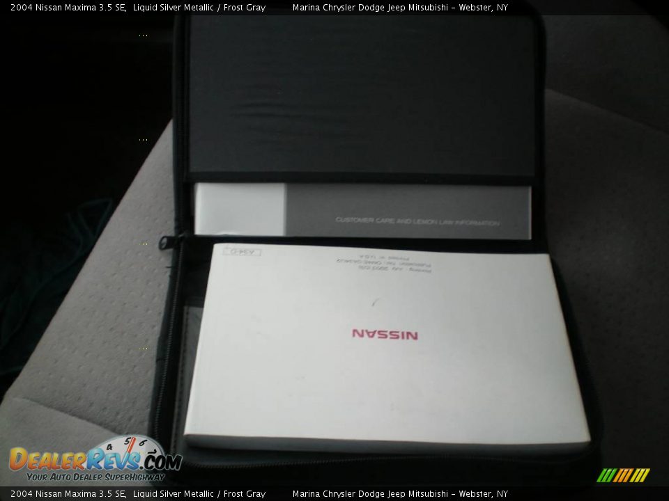 2004 Nissan Maxima 3.5 SE Liquid Silver Metallic / Frost Gray Photo #31