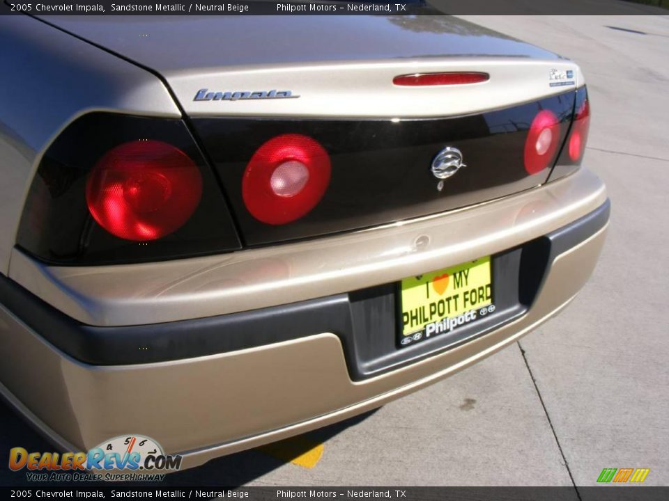 2005 Chevrolet Impala Sandstone Metallic / Neutral Beige Photo #21