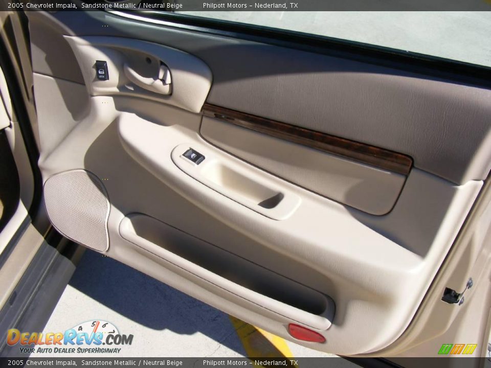 2005 Chevrolet Impala Sandstone Metallic / Neutral Beige Photo #24