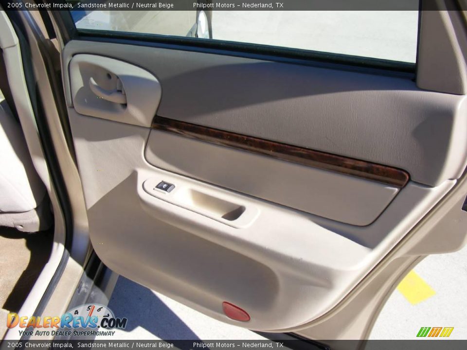 2005 Chevrolet Impala Sandstone Metallic / Neutral Beige Photo #28