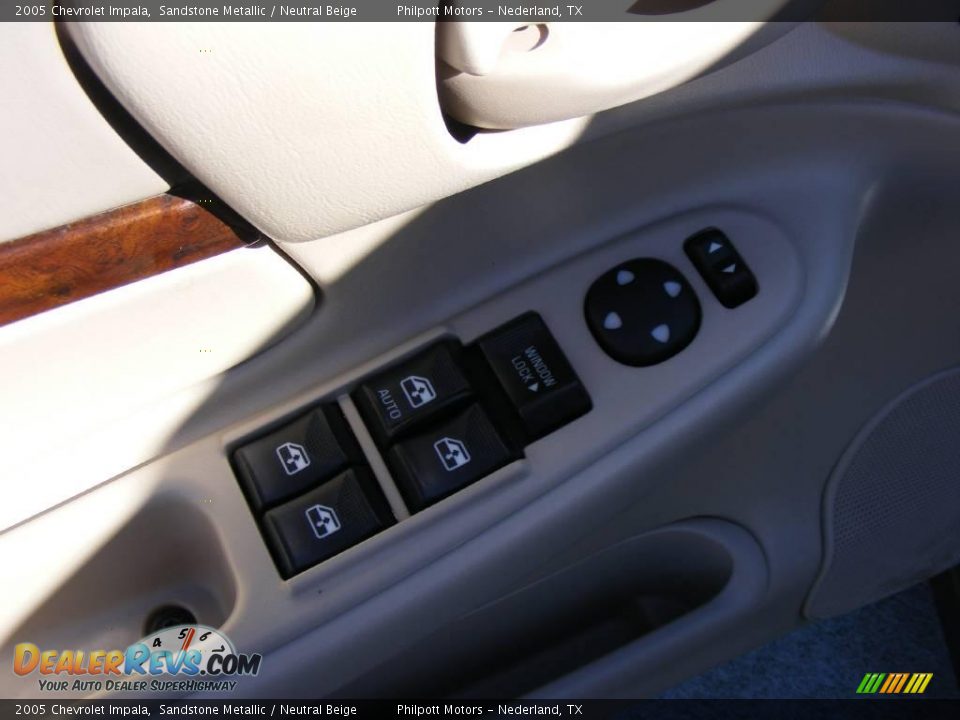 2005 Chevrolet Impala Sandstone Metallic / Neutral Beige Photo #34