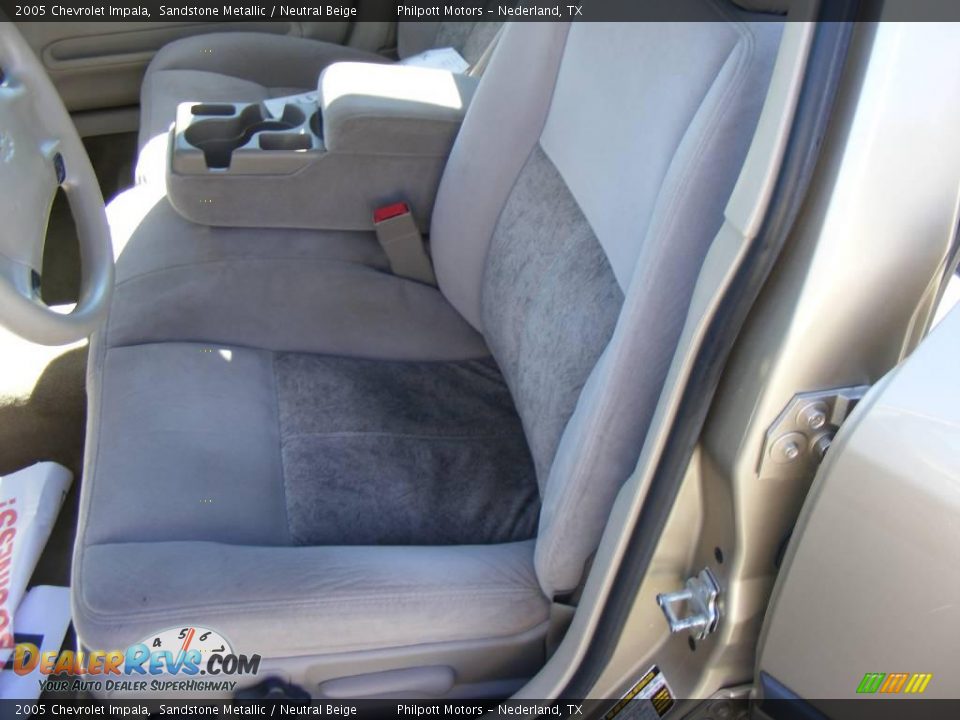 2005 Chevrolet Impala Sandstone Metallic / Neutral Beige Photo #35