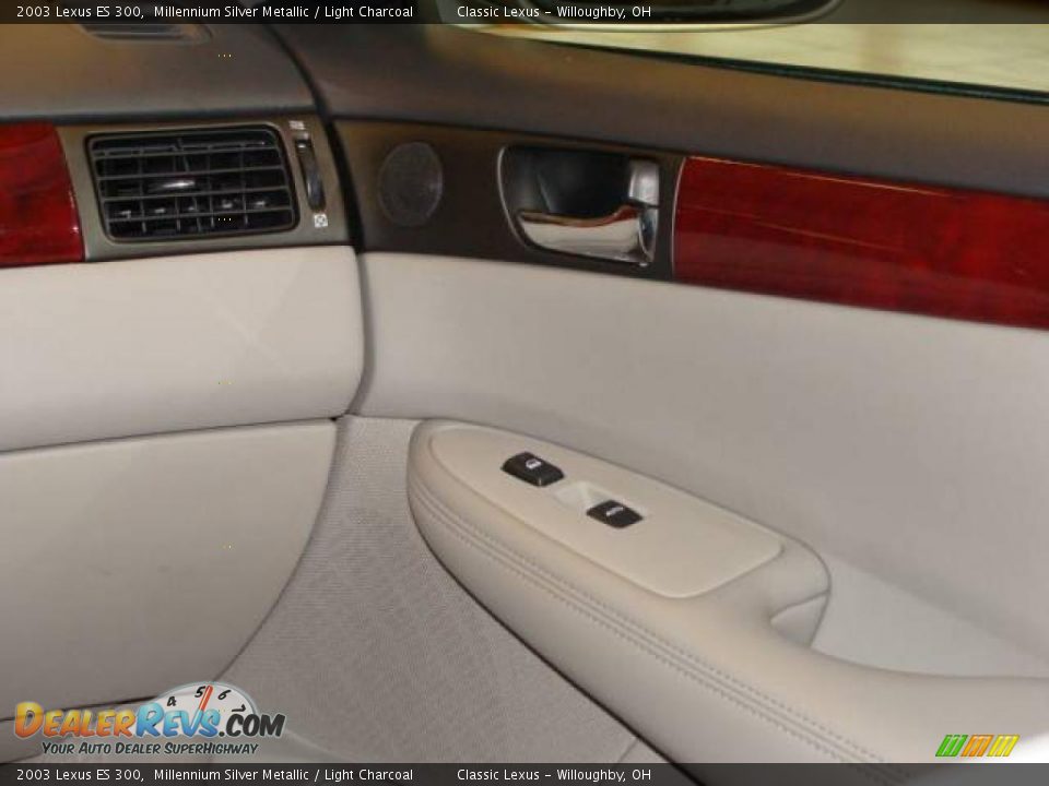 2003 Lexus ES 300 Millennium Silver Metallic / Light Charcoal Photo #17