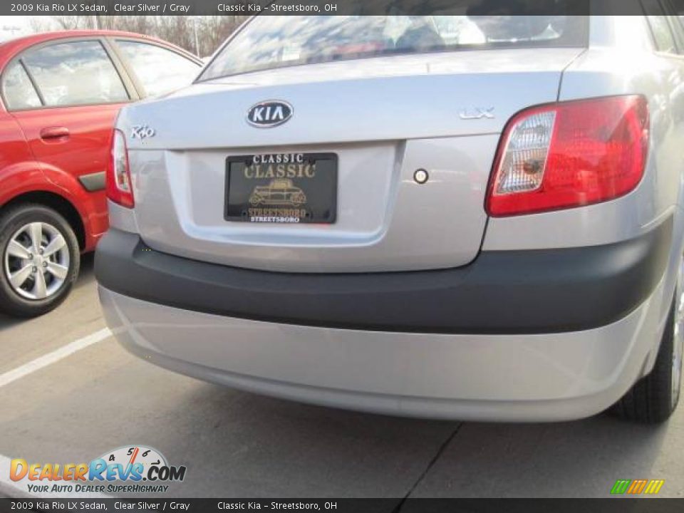 2009 Kia Rio LX Sedan Clear Silver / Gray Photo #4