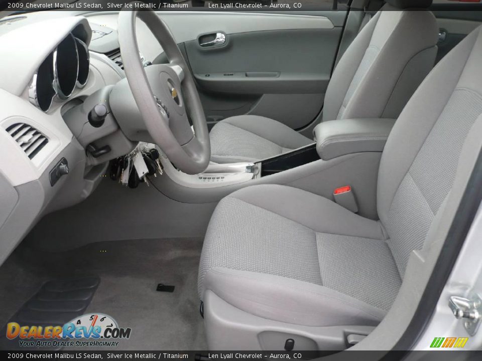 2009 Chevrolet Malibu LS Sedan Silver Ice Metallic / Titanium Photo #9