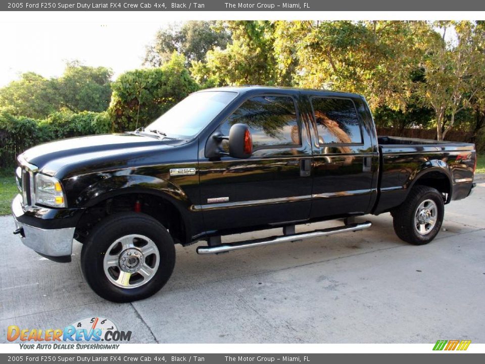 2005 Ford F250 Super Duty Lariat FX4 Crew Cab 4x4 Black / Tan Photo #2