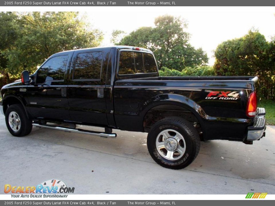 2005 Ford F250 Super Duty Lariat FX4 Crew Cab 4x4 Black / Tan Photo #3