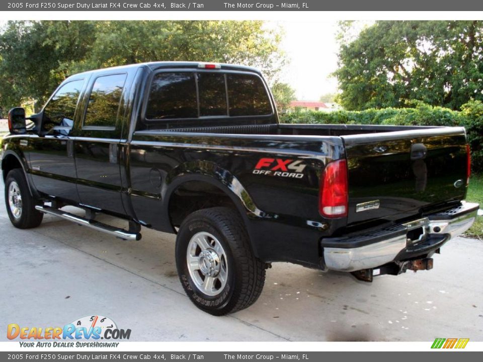 2005 Ford F250 Super Duty Lariat FX4 Crew Cab 4x4 Black / Tan Photo #4