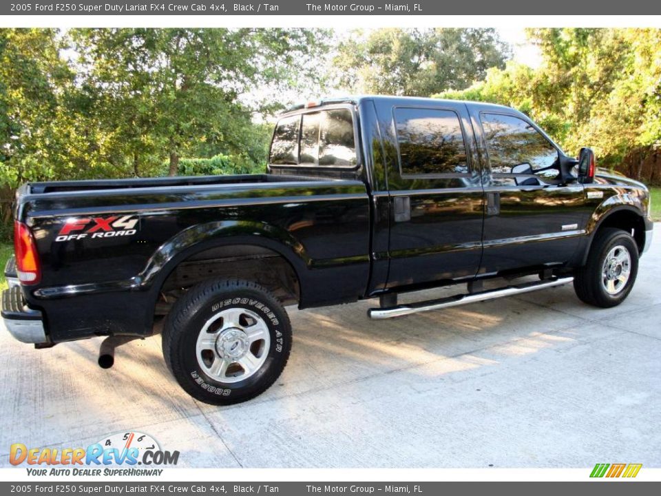 2005 Ford F250 Super Duty Lariat FX4 Crew Cab 4x4 Black / Tan Photo #8