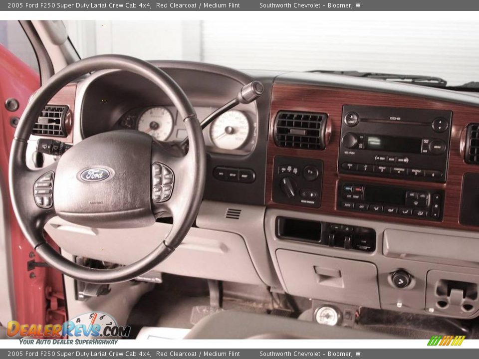 2005 Ford F250 Super Duty Lariat Crew Cab 4x4 Red Clearcoat / Medium Flint Photo #6