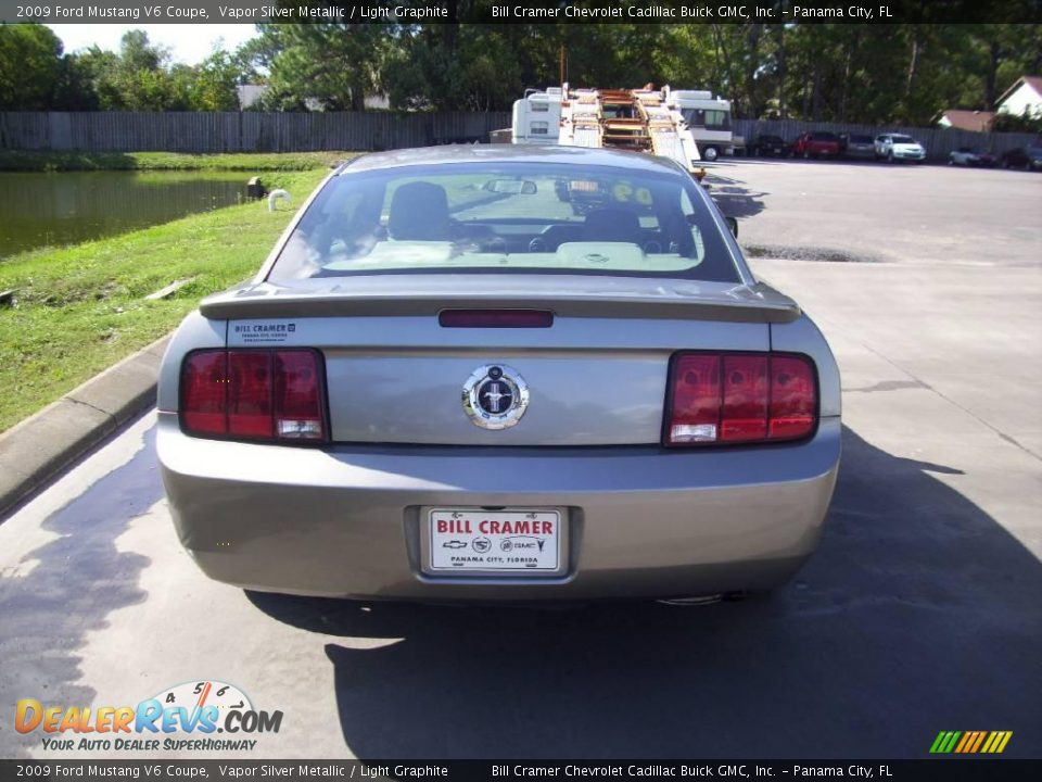 2009 Ford Mustang V6 Coupe Vapor Silver Metallic / Light Graphite Photo #4