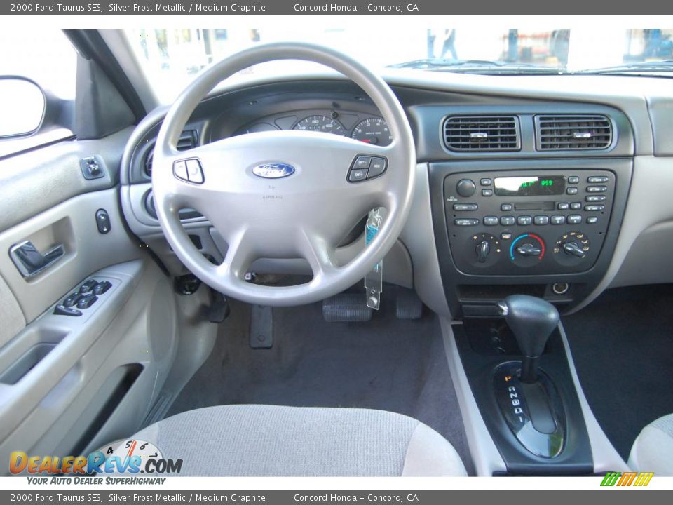2000 Ford Taurus SES Silver Frost Metallic / Medium Graphite Photo #12